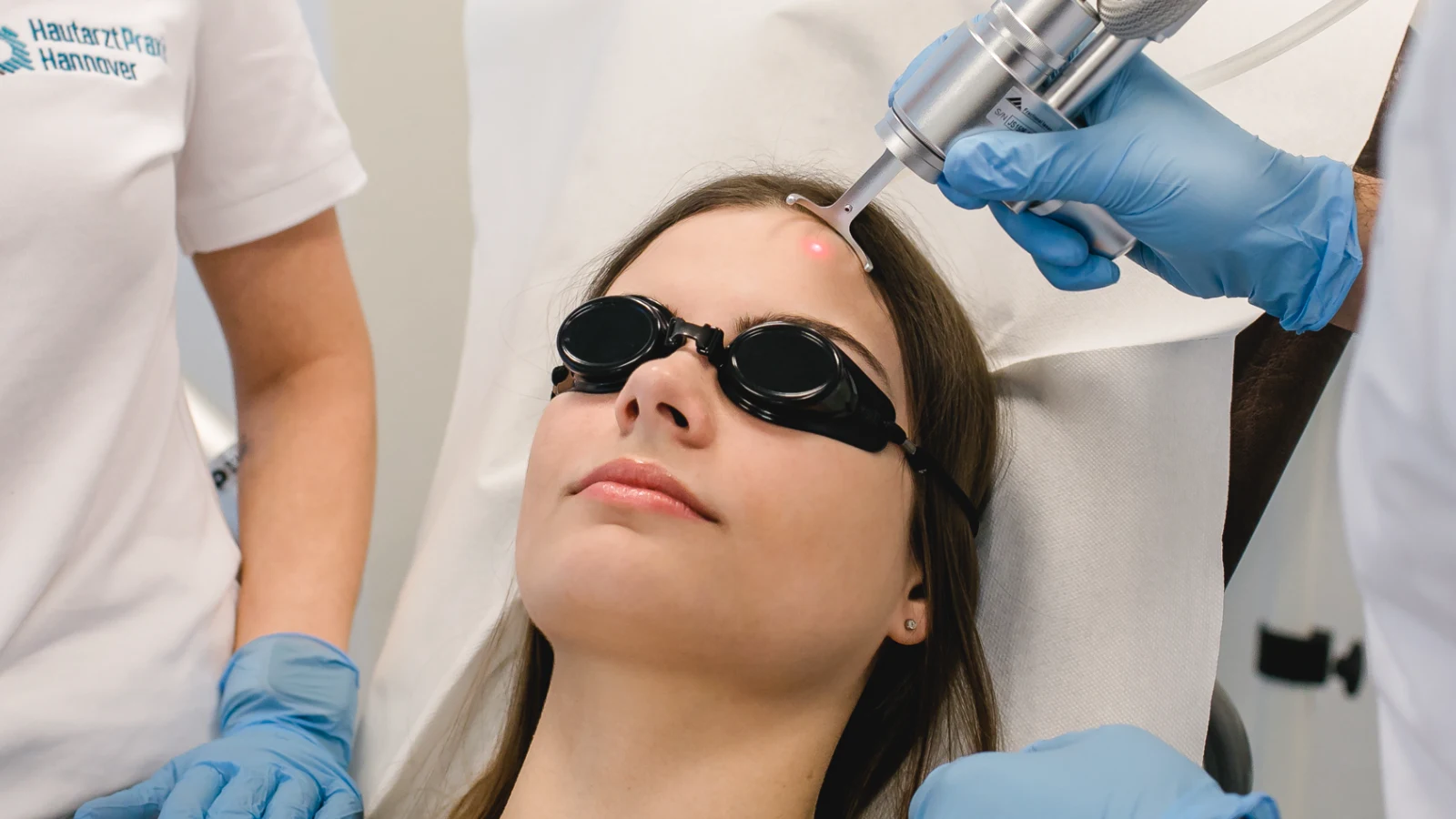 Fibrom und gutartige Hautveränderung mit dem Laser entfernen in der HautarztPraxis Hannover